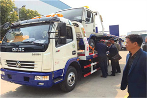 衡阳汽车道路救援拖车价格